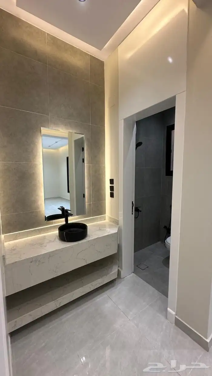 شقق ارضيه وروفات علويه للبيع خميس مشيط حي اليرموك 39