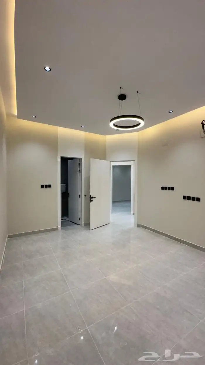 شقق ارضيه وروفات علويه للبيع خميس مشيط حي اليرموك 30