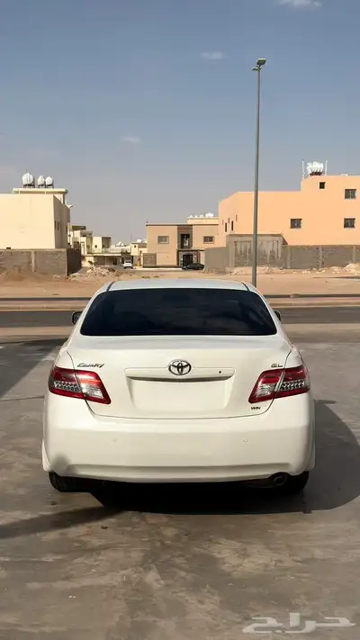 للبيع كامري GL موديل 2010 4
