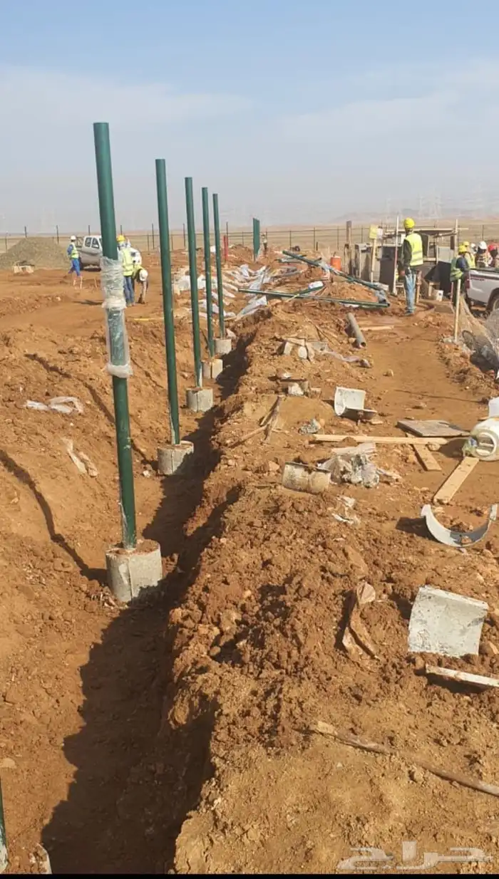 نحن مؤسسه توريد وتركيب جميع أنواع الشبوك والاسياج الحكوميه 1