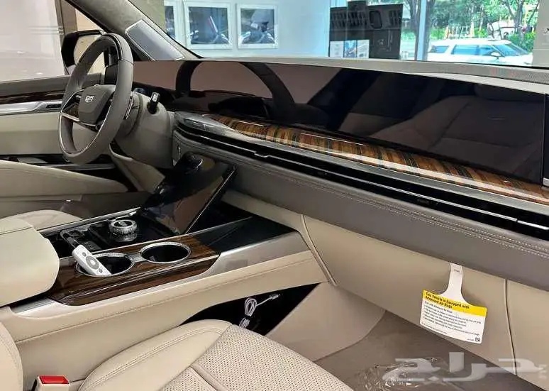 كاديلاك اسكاليد 2025 سبورت بلاتينيوم 6.2 اعلى فئة 6