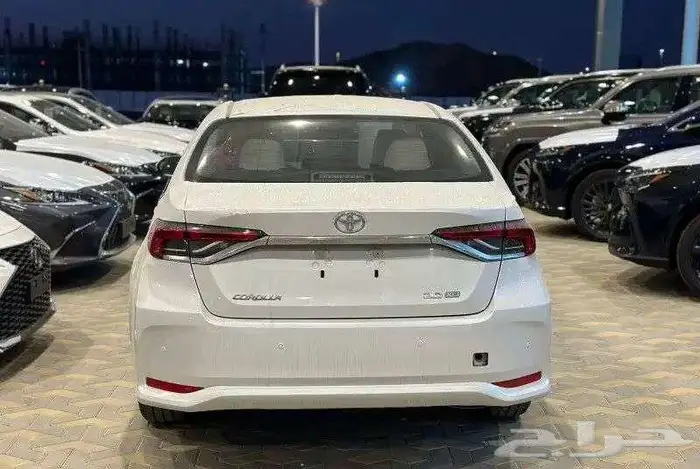 تويوتا كورولا XLI 2.0 مطور بنزين 2025 2