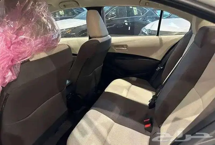 تويوتا كورولا XLI 2.0 مطور بنزين 2025 13