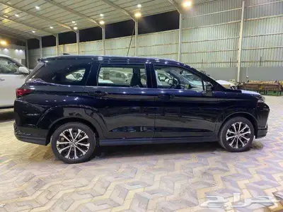 تويوتا فيلوز بنزين 2024 GLX السيارة العائلية 2