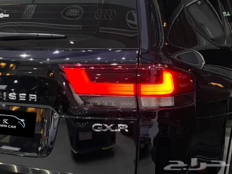 تويوتا - لاندكروزر جي اكس ار - 2024 GXR 4 عبداللطيف جميل 11