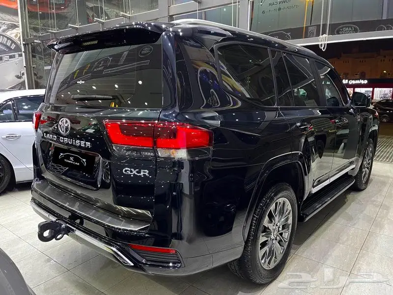 تويوتا - لاندكروزر جي اكس ار - 2024 GXR 4 عبداللطيف جميل 4