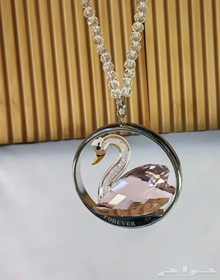 تعليقة سوارفسكي بطه 3