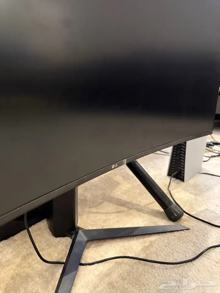 للبيع 3 شاشات قيمنق نظيفة جدا  (Philips - Acer - Curved Ultra 4