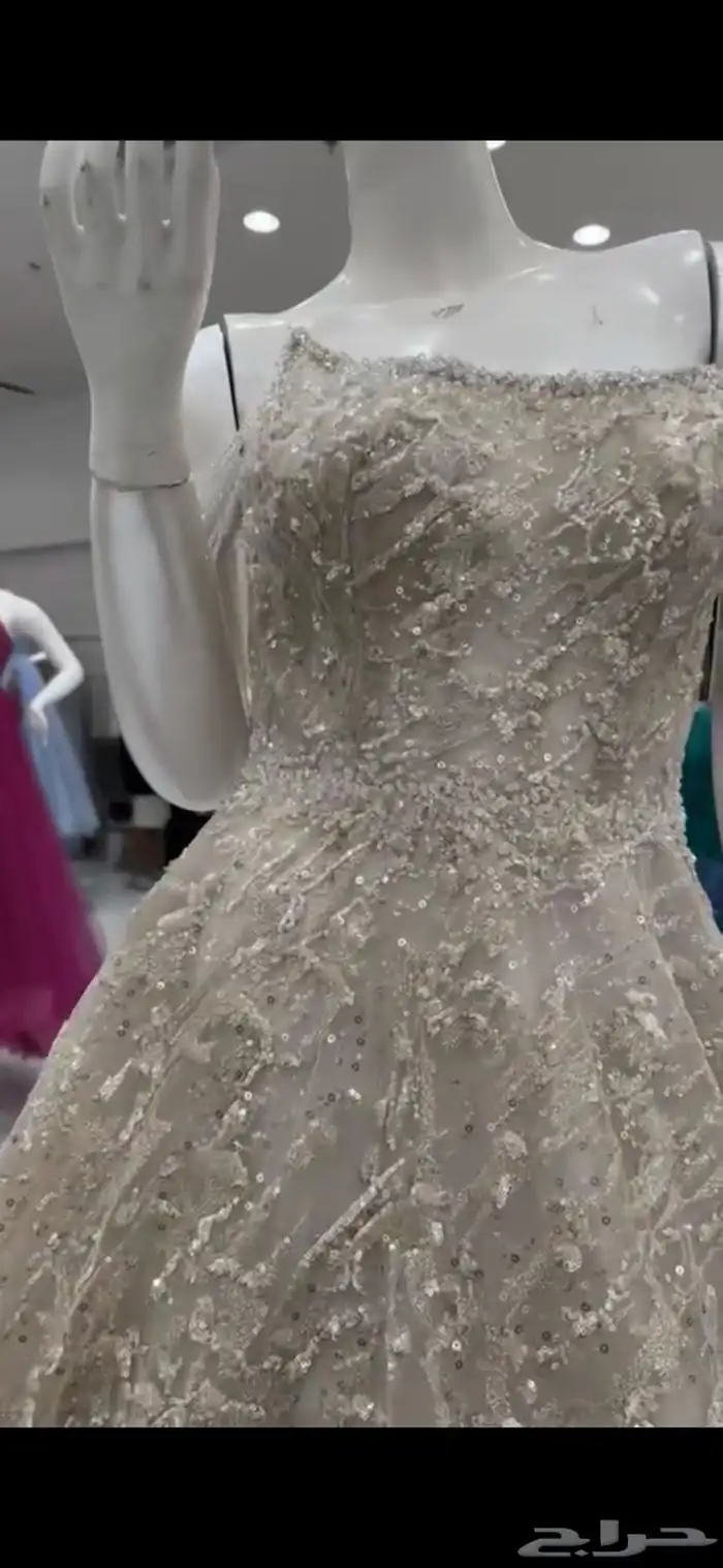 فستان من حياه مول بالرياض اخذته قبل عشر شهور ب1800 2