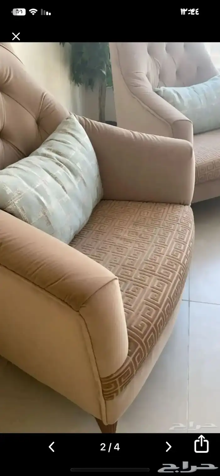 كنب شبه جديد للبيع طاولة طعام شبه جديده للبيع 2