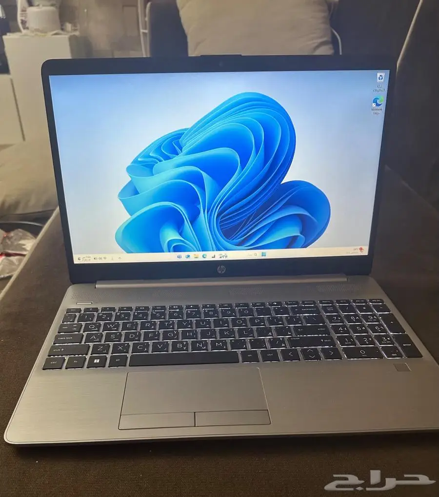 للبيع لاب توب hp G9 جديد لون فضي 8