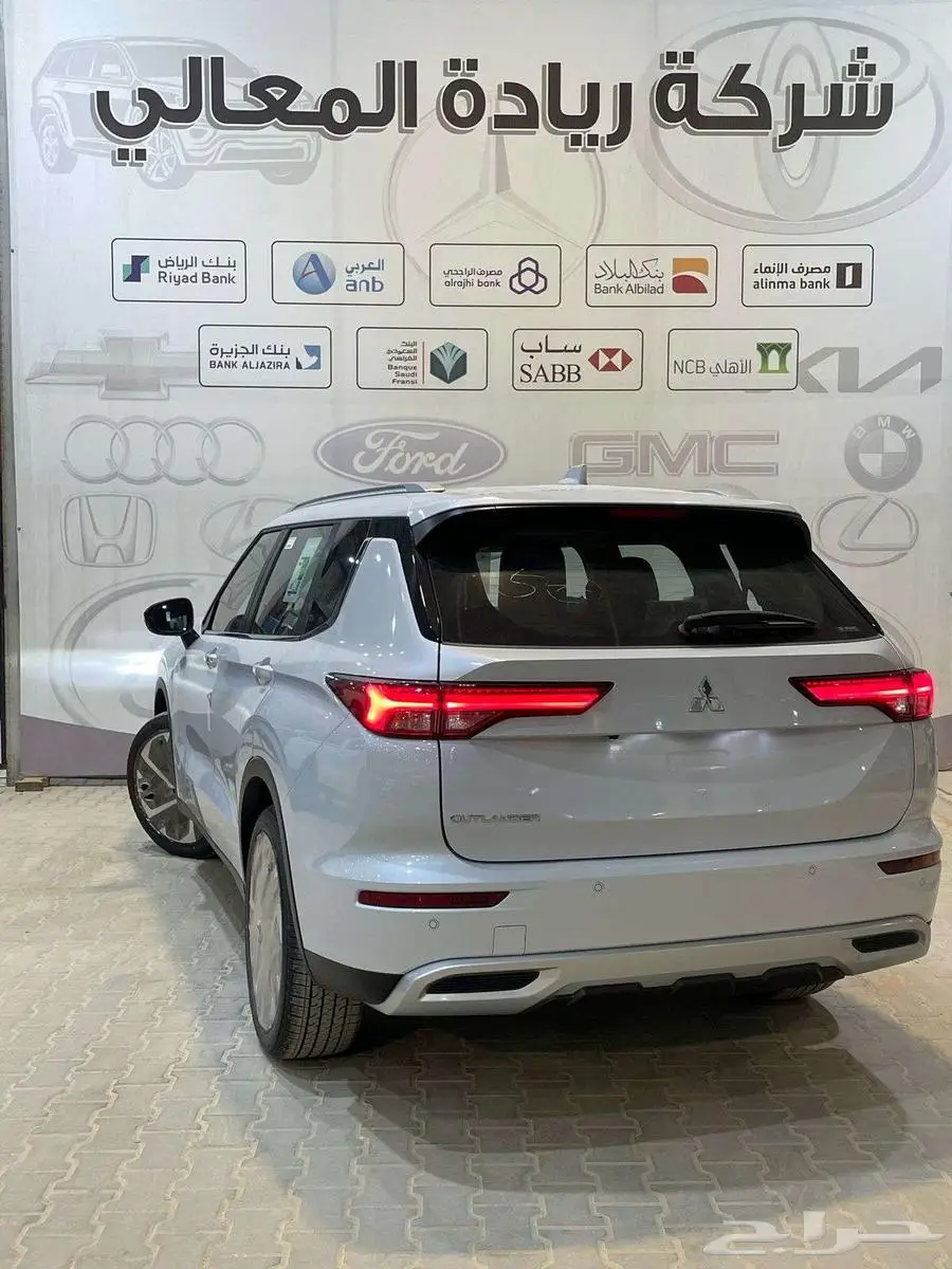 ميتسوبيشي اوتلاندر فل كامل 2025 كاش و اقساط 3