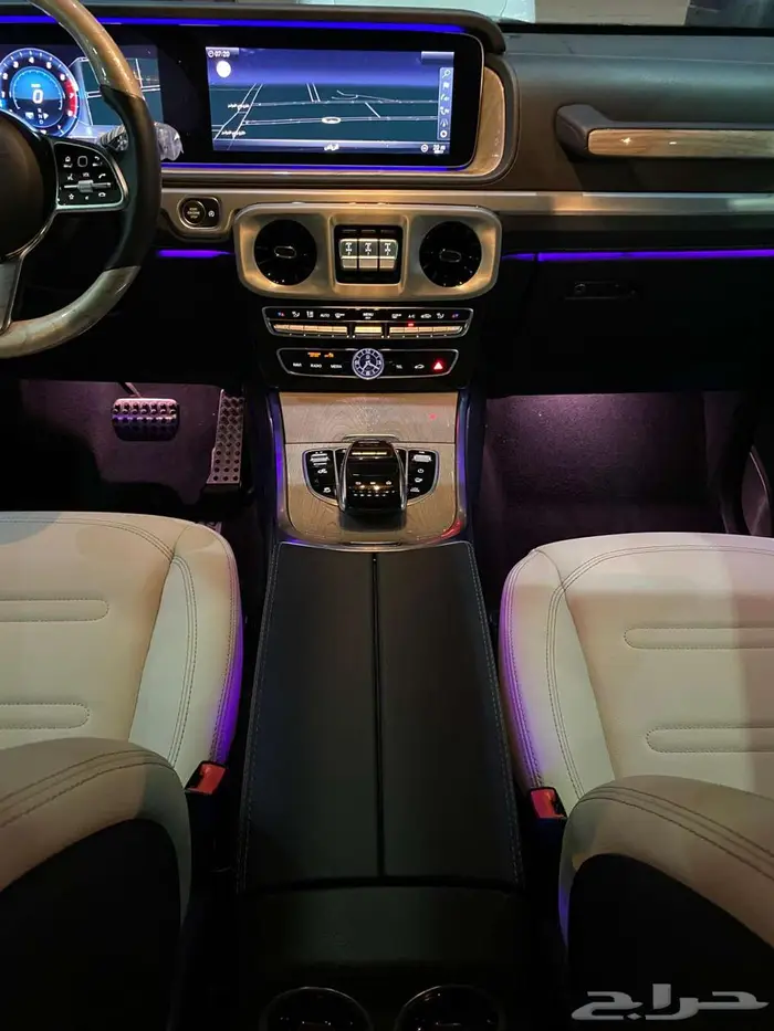 مرسيدس G500 موديل 2022 اسود ماشيه 46000كم 8