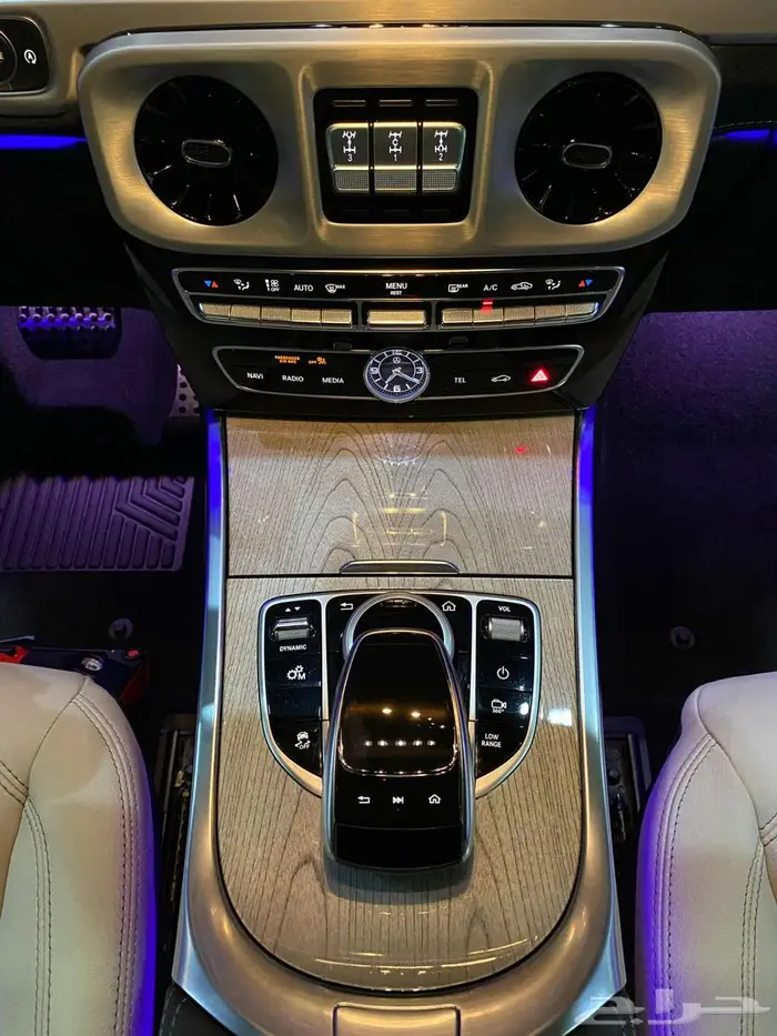 مرسيدس G500 موديل 2022 اسود ماشيه 46000كم 48