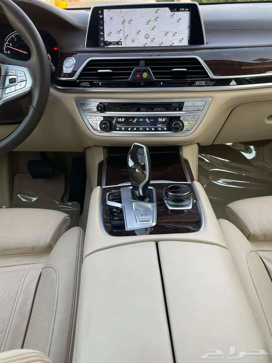 بي إم دبليو 750LI أبيض 2016 فل ماشي 25 ألف بحالة ممتازة 81