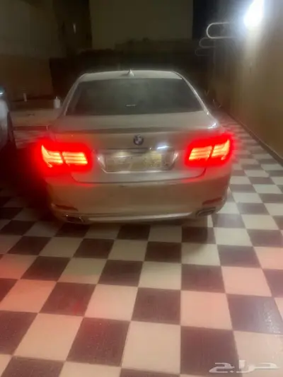 سياره بي ام دبليو 4