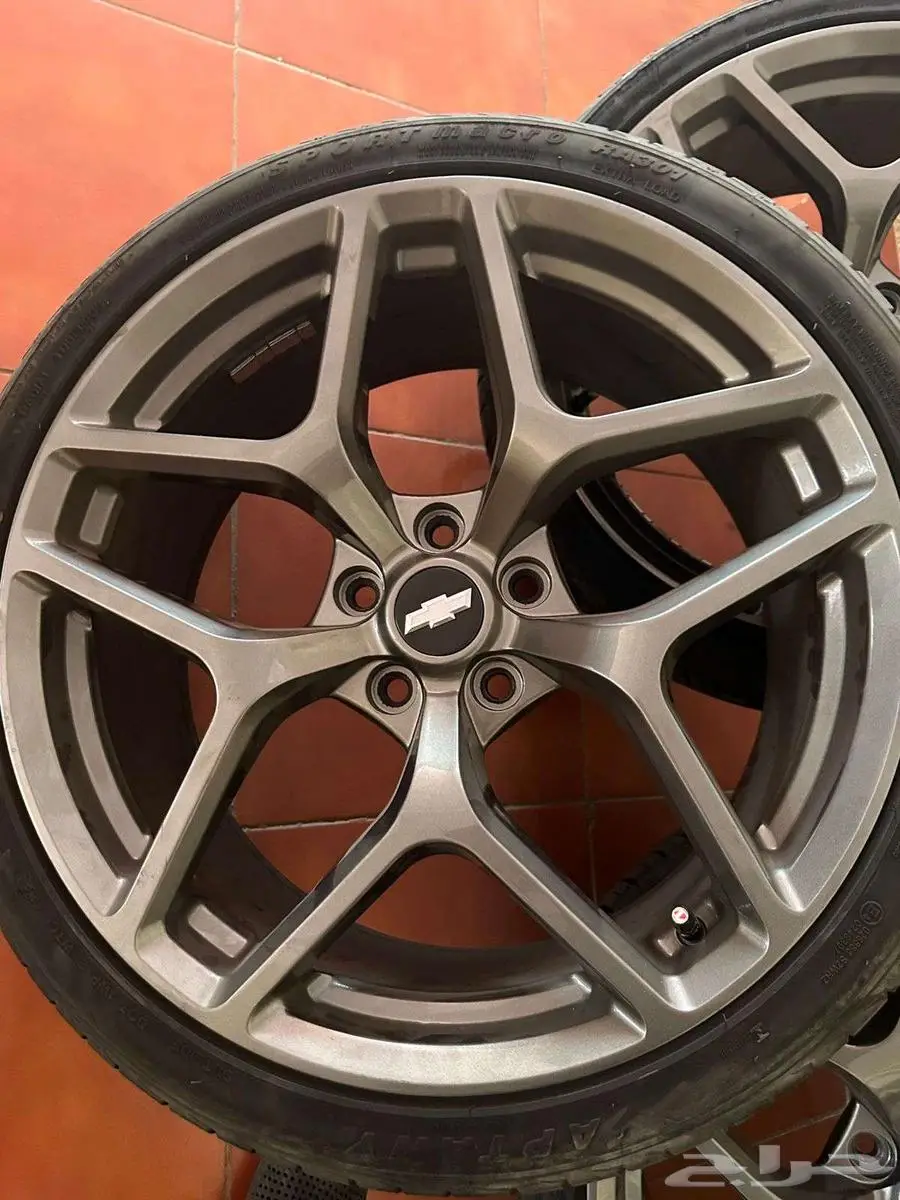 للبيع جنوط Z28 مع كفرات نظيفه 1