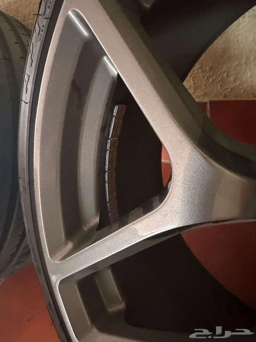 للبيع جنوط Z28 مع كفرات نظيفه 4