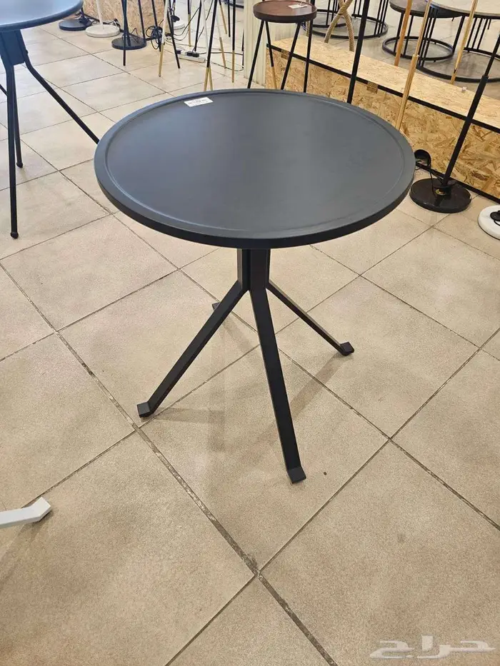 طاولات خارجية 24