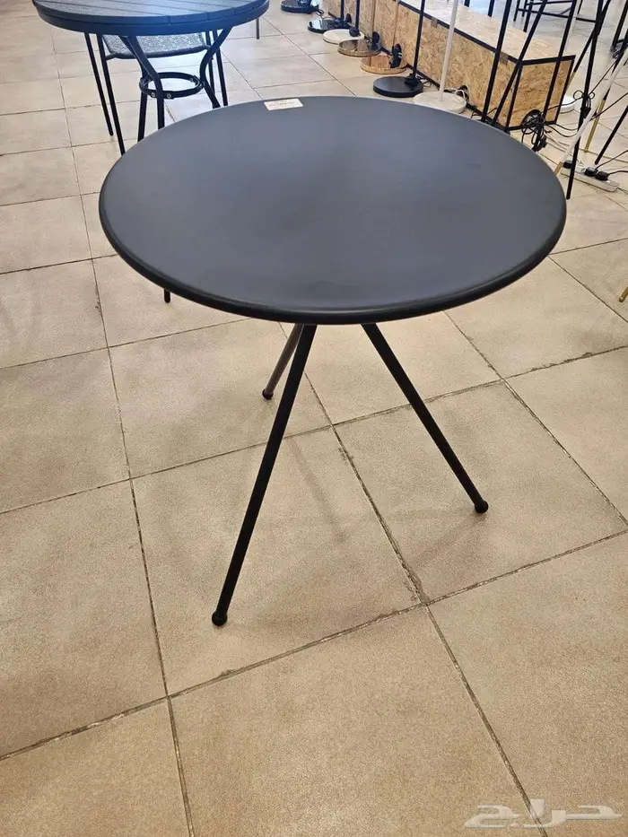 طاولات خارجية 13