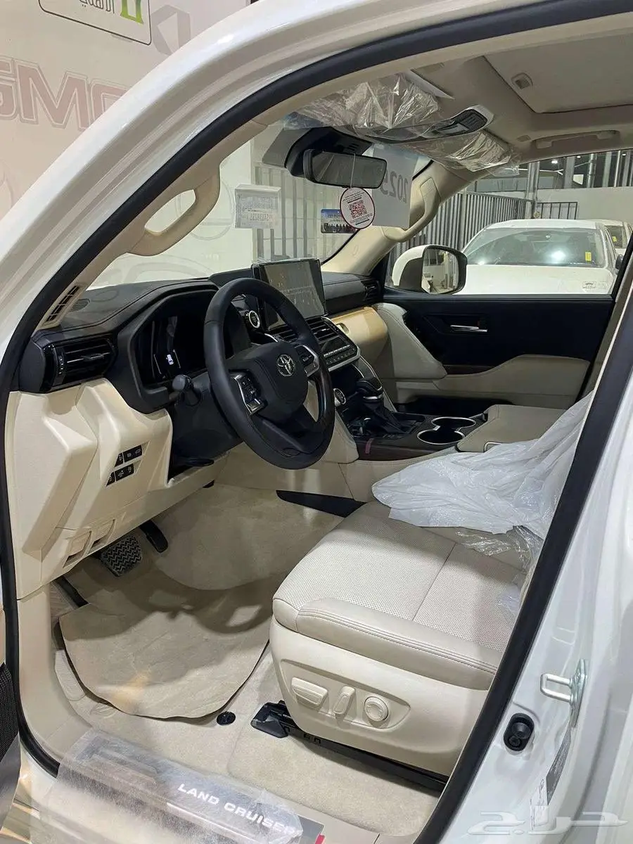 لاندكروزر GXR4 بنزين 2025 كاش واقساط جميع البنوك 4