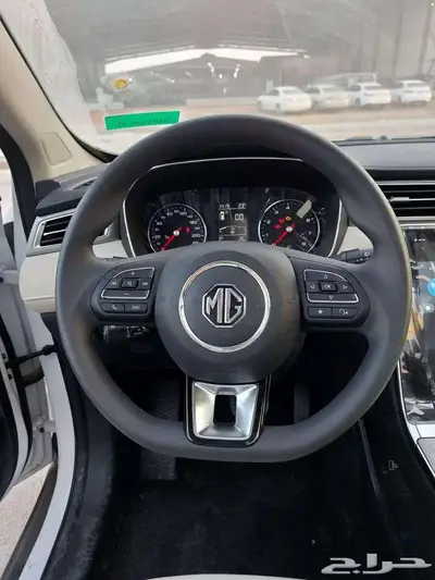 MG RX5 2023 قير اوتماتيك بنزين 1