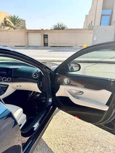 Mercedes مرسيدس E200 2017 10