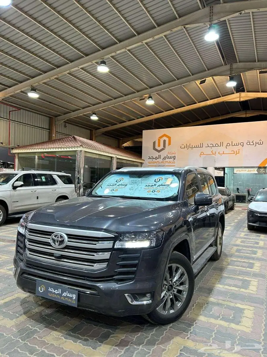 تويوتا لاندكروزر GXR L3 موديل 2024 كاش واجار منتهي بتمليك 1