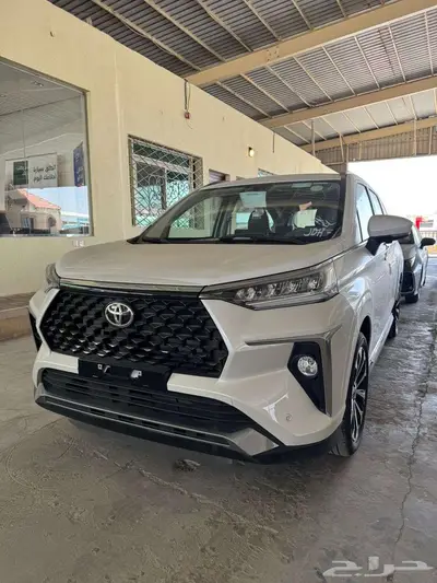 تويوتا فيلوز GLX موديل 2025 1