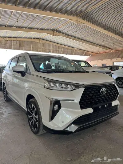 تويوتا فيلوز GLX موديل 2025 2