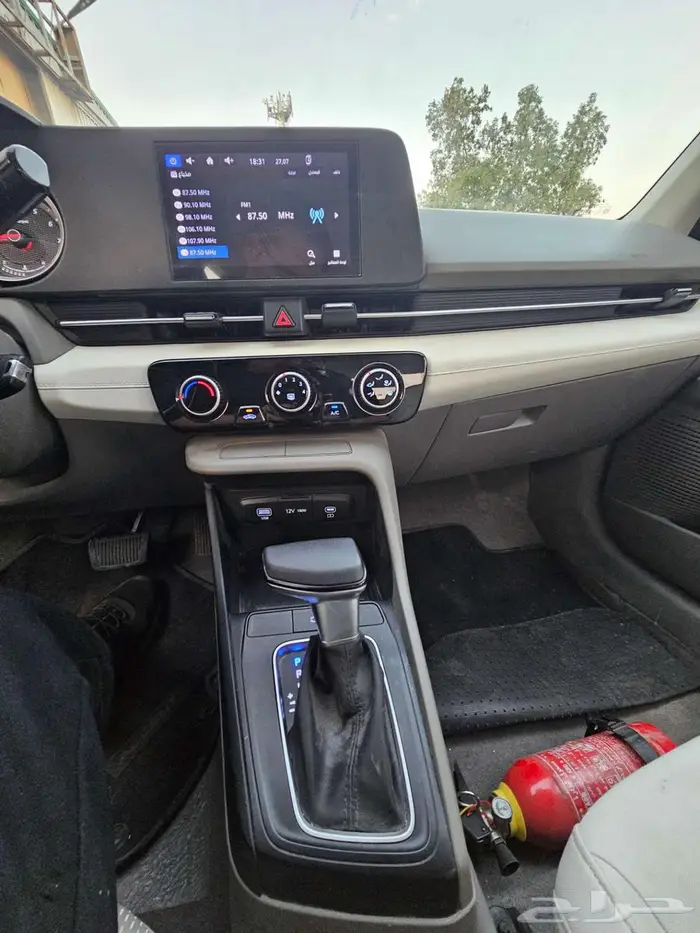 للبيع اكسنت 2024 1