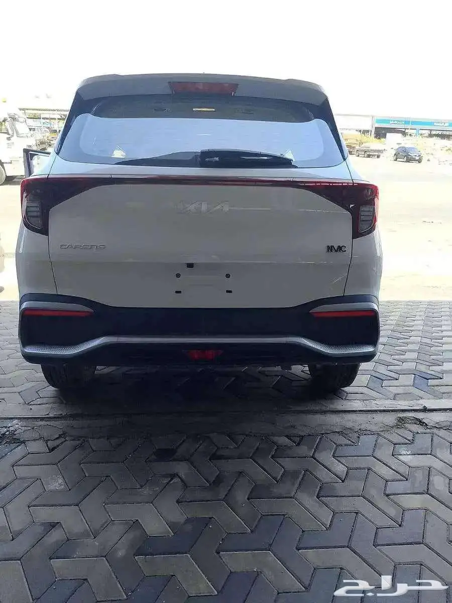 كيا كارينز نص فل موديل 2025 باقل الاسعار 8
