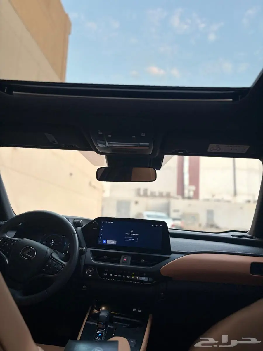 لكزس يو اكس 300 index