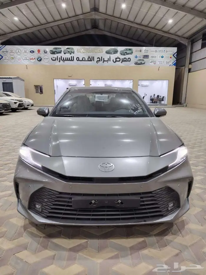 كامري ال اي هايبرد 2025 0