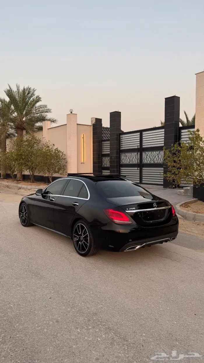للبيع مرسيدس C200 كت AMG 2019 بحاله الوكاله 5