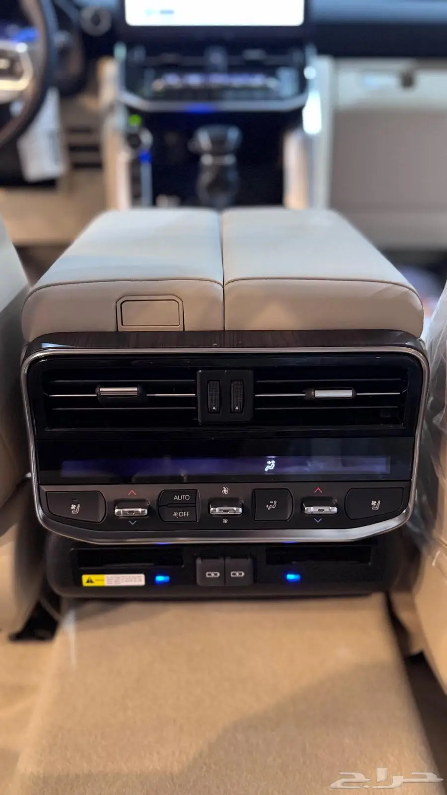 لأند كروزر Vxr نص فل بريمي 2025 8