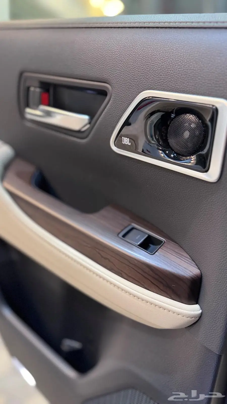 لأند كروزر Vxr نص فل بريمي 2025 11