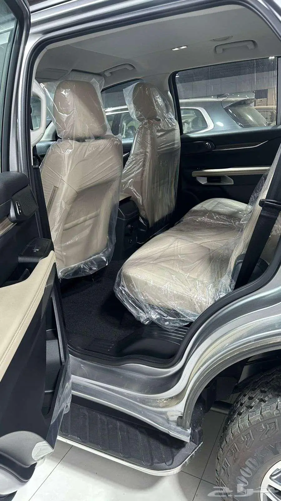 فورد ايفرست نص فل XLT 2025 كاش وتقسيط 4