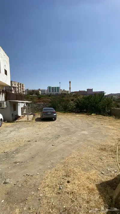 للبيع عمارة تجارية في الباحة على طريق الملك عبدالعزيز 4