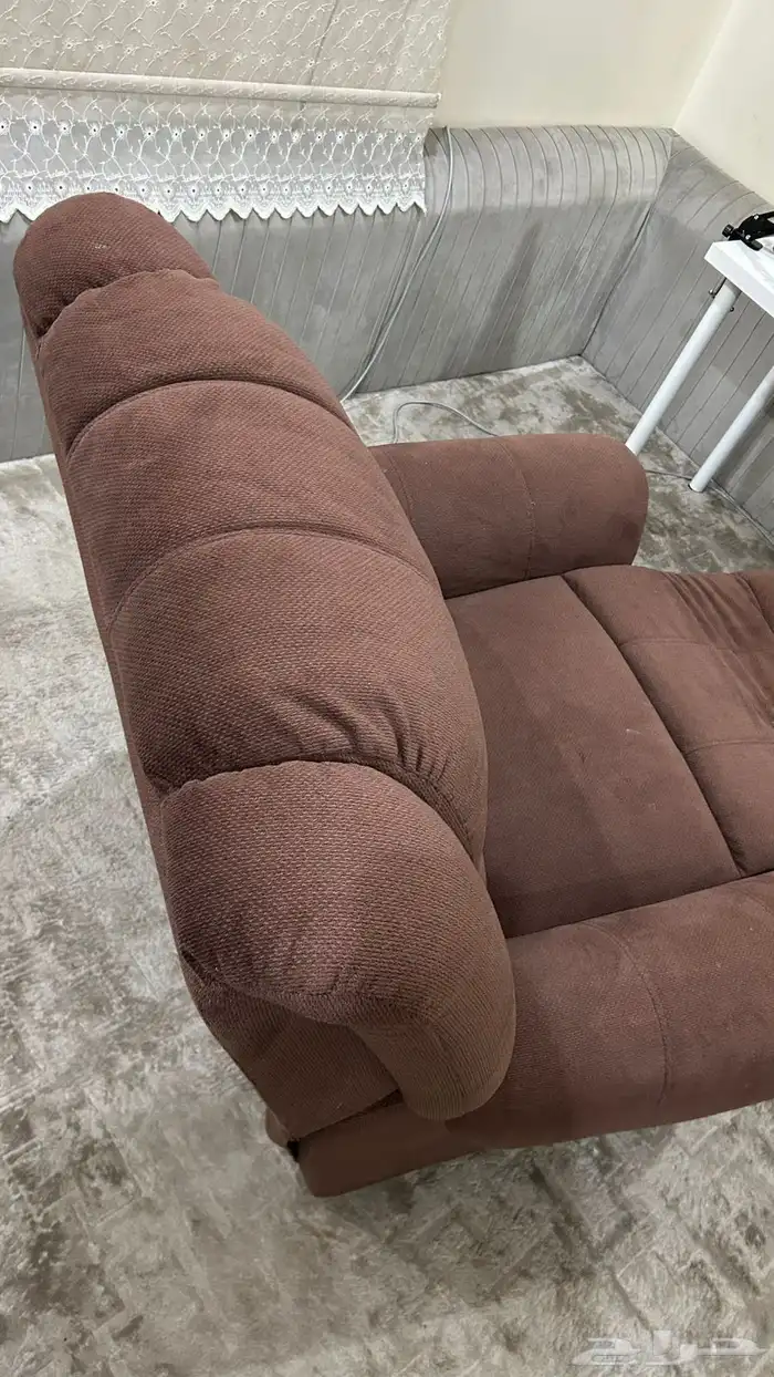كنبه نظيفه جدا  جدا 3