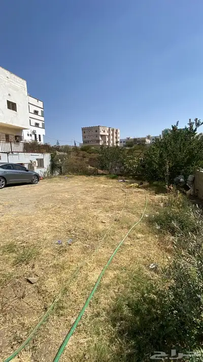 للبيع عمارة تجارية في الباحة على طريق الملك عبدالعزيز 3