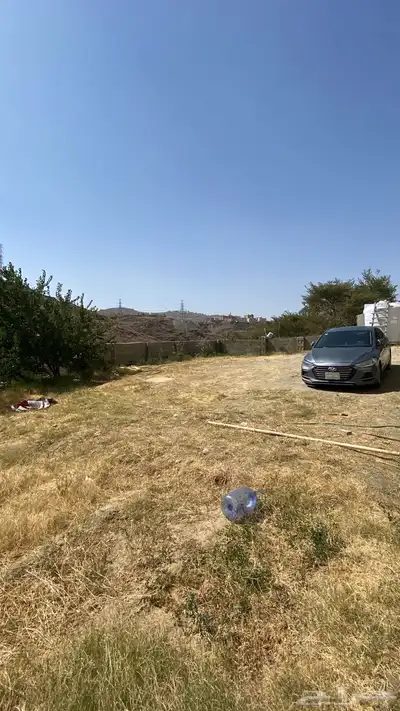 للبيع عمارة تجارية في الباحة على طريق الملك عبدالعزيز 2