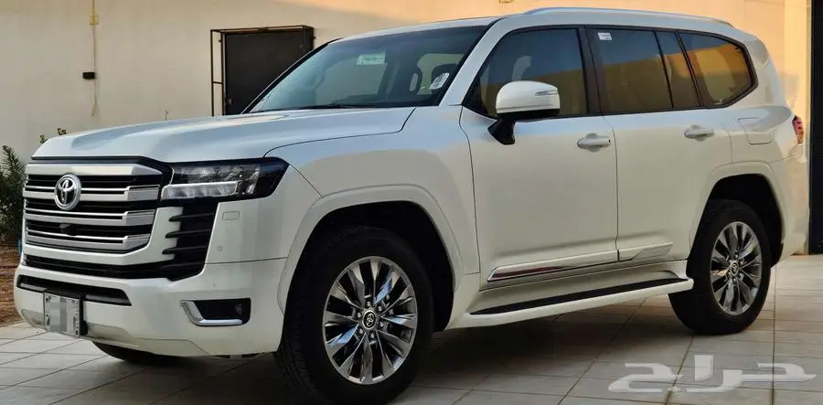 تايوتا لاندكروزر سعودي رقم3موتر صنف 15