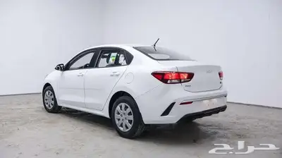 KIA RIO GL 2023 4