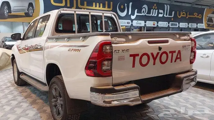 هايلوكس بنزين توماتيك 2025 خليجي فل كامل 10