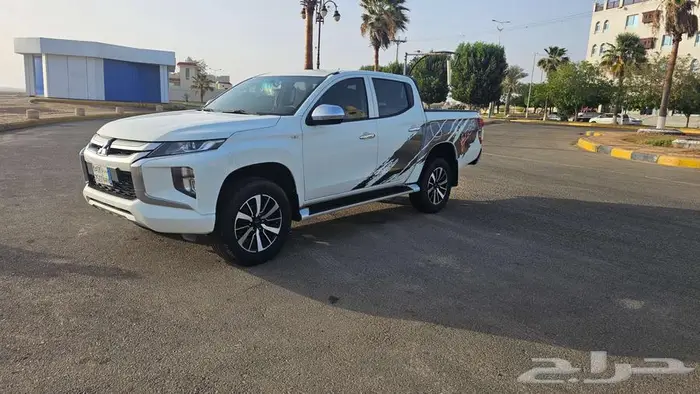 جنوط L200 مقاس 18 الكفرات فيها نص عمر أو أقل 2