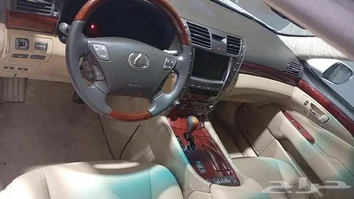 لكزس 460 لارج موديل 2007 11