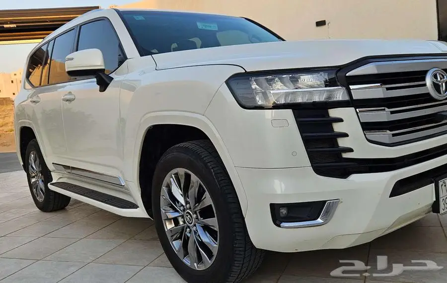 تايوتا لاندكروزر سعودي رقم3موتر صنف 18