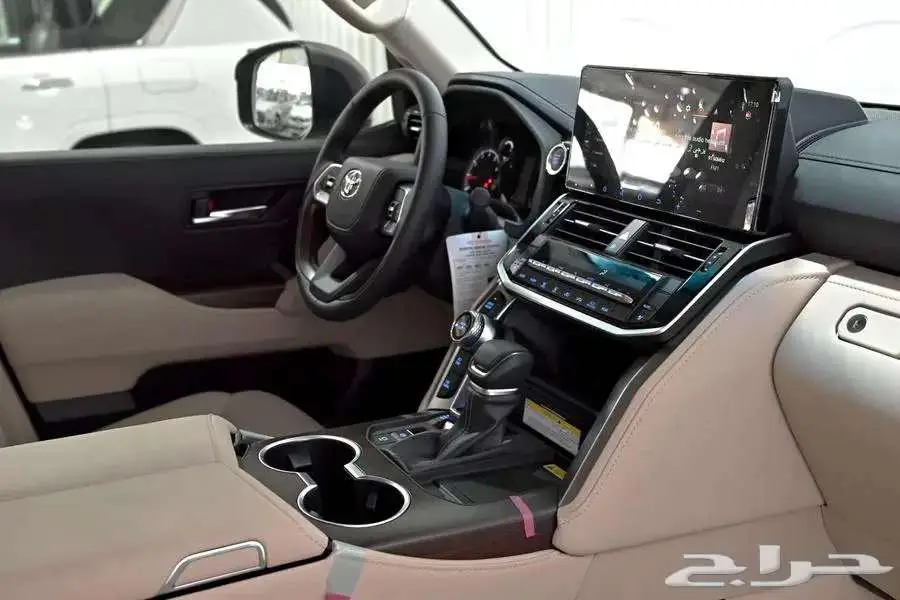 تويوتا لاندكروزر GXR 4 ديزل 2024 سعودى رمادي 6