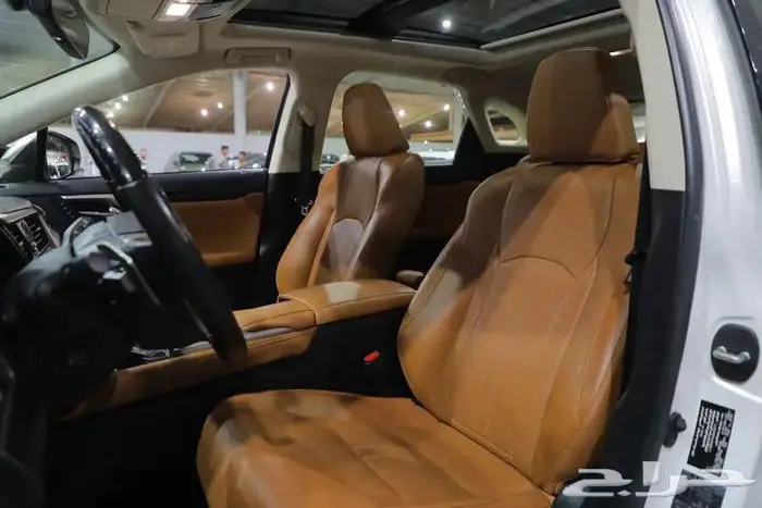 ليكزس RX 350 BB فل كامل بانوراما بنزين موديل 2022 11